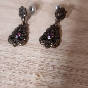 Vintage-Inspired Gold and Purple Drop Earrings